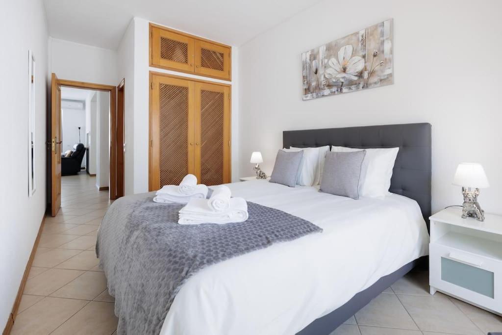 Sea-Front 1' Min! - Apartment With Ac & Wifi Quarteira Exterior foto