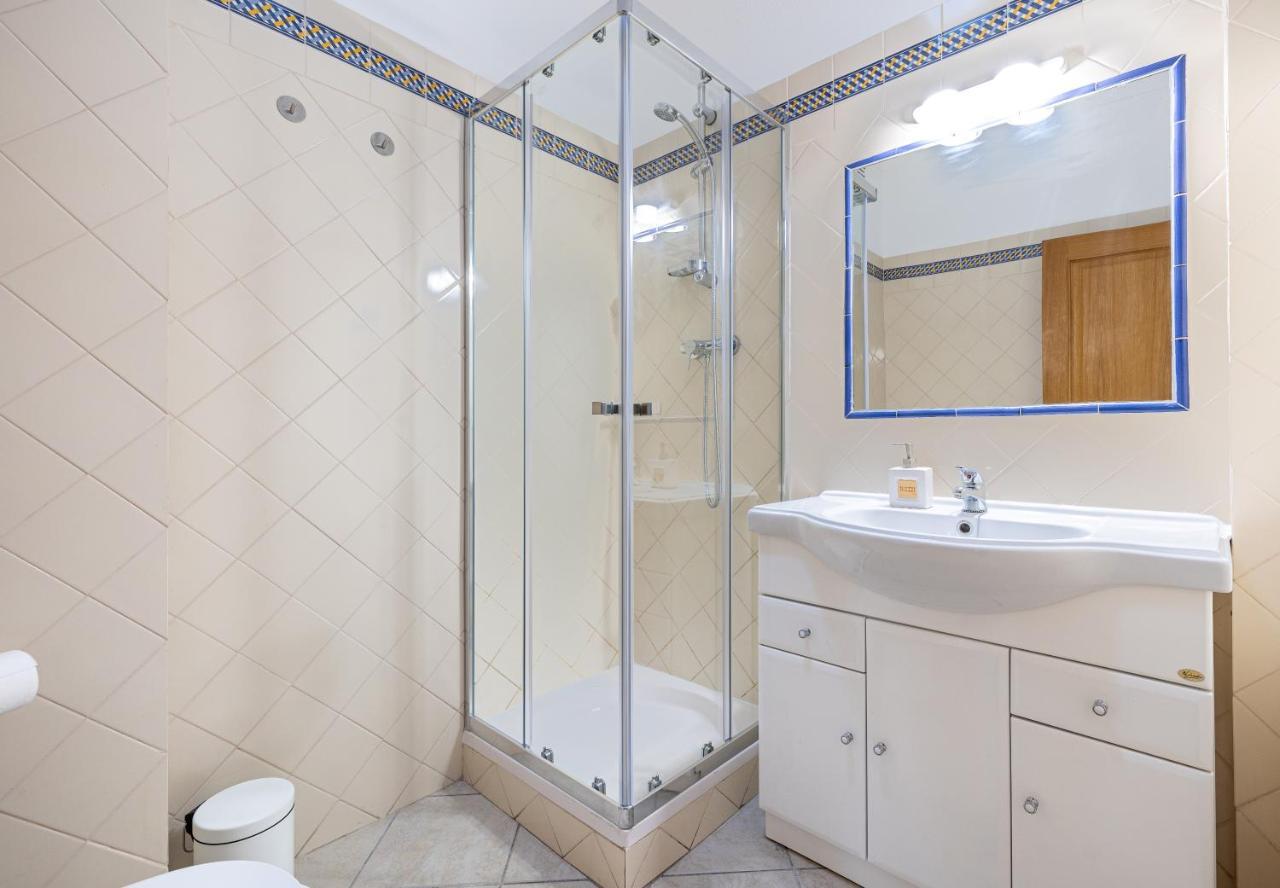 Sea-Front 1' Min! - Apartment With Ac & Wifi Quarteira Exterior foto